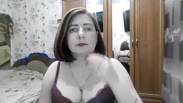 Snapshot of SophieNightAh chatting on 12/22/25, 08:39 SophieNightAh online show from 12/22/25, 08:39