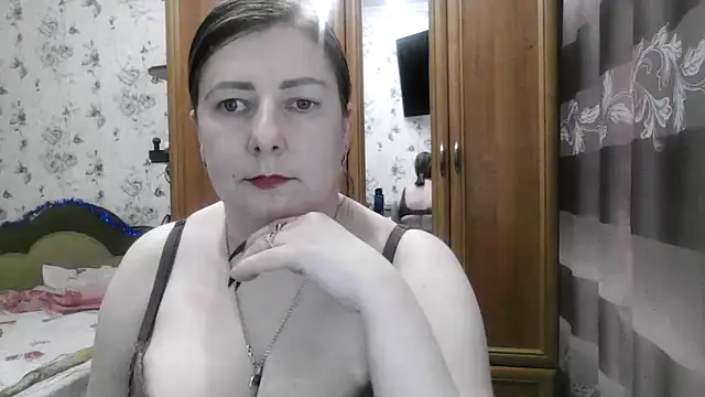 Snapshot of SophieNightAh chatting on 01/11/26, 12:32 SophieNightAh online show from 01/11/26, 12:32