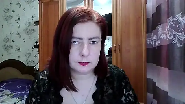 Snapshot of SophieNightAh chatting on 02/13/26, 05:31 SophieNightAh online show from 02/13/26, 05:31