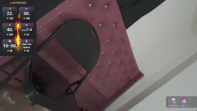 Snapshot of MissIvanna chatting on 01/12/25, 07:00 MissIvanna online show from 01/12/25, 07:00