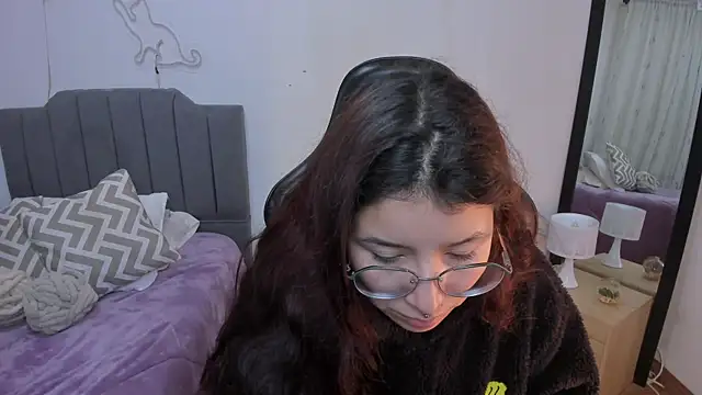 Amy joones online show from 03/24/26, 11:04