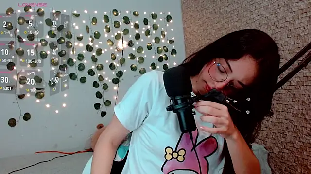 emma unu online show from 01/14/25, 02:50