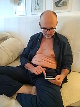 MadProfessor online show from 03/04/25, 01:28