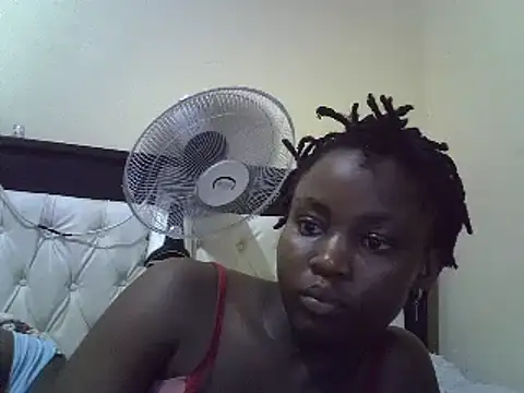 Snapshot of sweetcandy_22y chatting on 01/11/25, 04:36 sweetcandy 22y online show from 01/11/25, 04:36