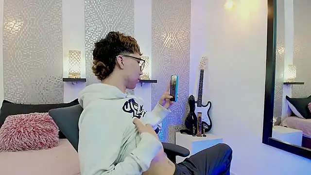 Nikolay Gregori online show from 01/16/25, 04:28