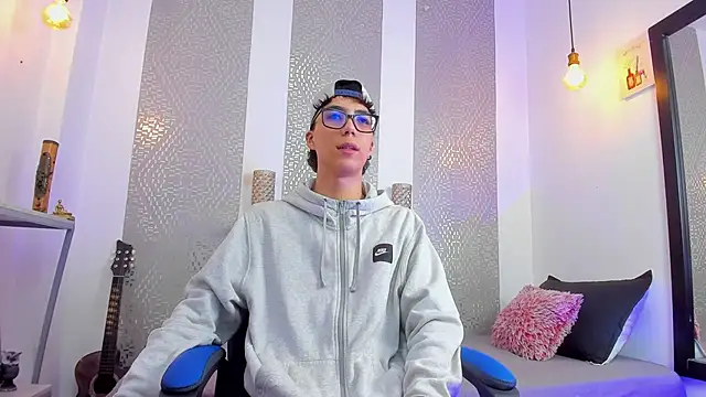 Nikolay Gregori online show from 02/11/25, 07:54