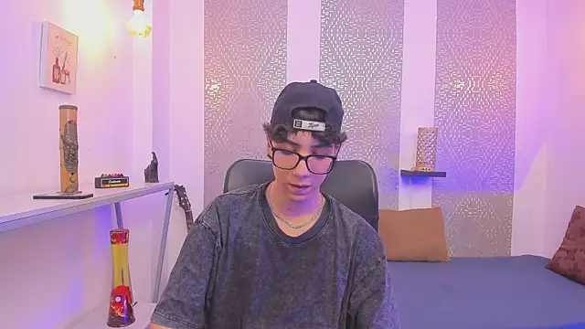 Nikolay Gregori online show from 10/14/25, 04:13