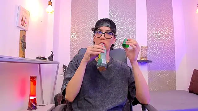 Nikolay Gregori online show from 10/20/25, 04:13