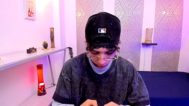 Nikolay Gregori online show from 12/23/25, 04:10