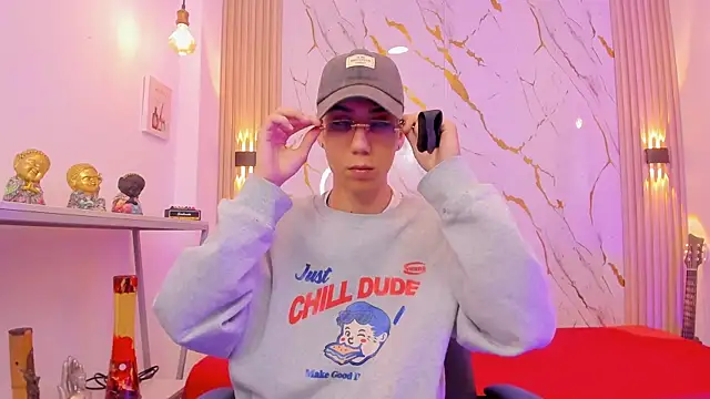 Nikolay Gregori online show from 04/11/26, 03:44