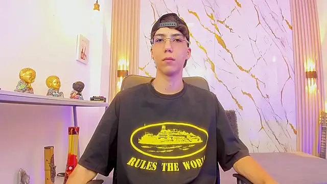 Nikolay Gregori online show from 04/24/26, 03:53