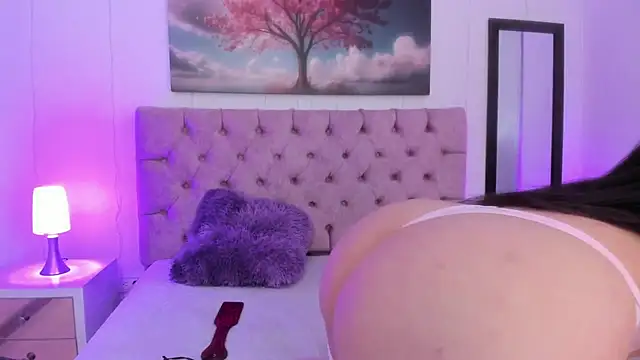 Snapshot of Julianaa_Castro_ chatting on 01/20/25, 11:56 Julianaa Castro online show from 01/20/25, 11:56