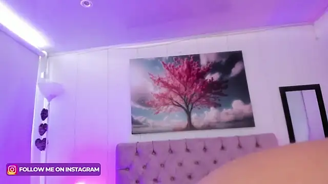 Snapshot of Julianaa_Castro_ chatting on 01/21/25, 06:02 Julianaa Castro online show from 01/21/25, 06:02