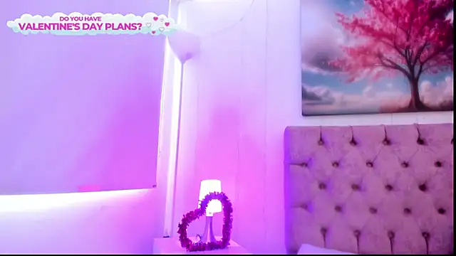 Snapshot of Julianaa_Castro_ chatting on 02/10/25, 03:10 Julianaa Castro online show from 02/10/25, 03:10