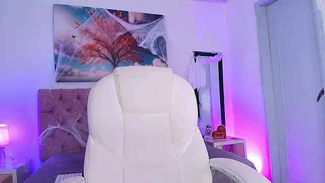 Snapshot of Julianaa_Castro_ chatting on 10/23/25, 11:42 Julianaa Castro online show from 10/23/25, 11:42