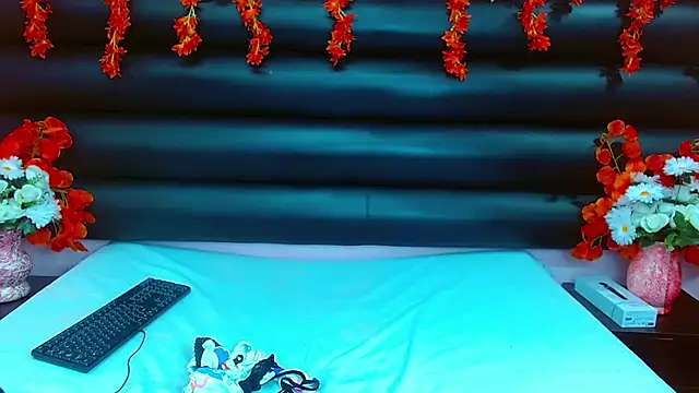 Snapshot of AlaSmith chatting on 02/05/25, 02:19 AlaSmith online show from 02/05/25, 02:19