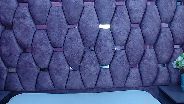 Snapshot of AlaSmith chatting on 02/18/25, 02:05 AlaSmith online show from 02/18/25, 02:05