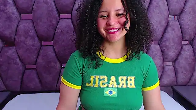 Snapshot of AlaSmith chatting on 03/02/25, 08:48 AlaSmith online show from 03/02/25, 08:48