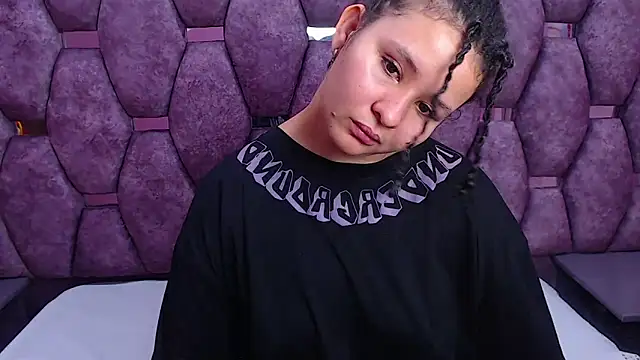 Snapshot of AlaSmith chatting on 03/06/25, 08:52 AlaSmith online show from 03/06/25, 08:52