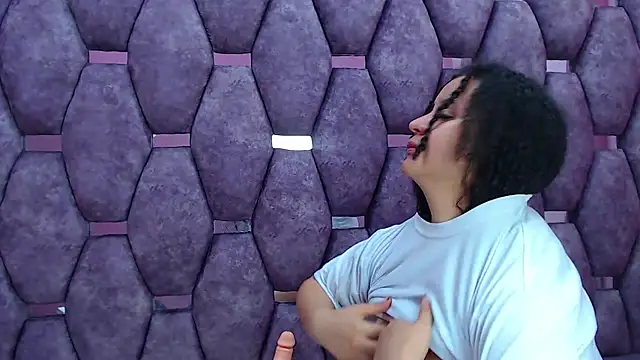 Snapshot of AlaSmith chatting on 03/20/25, 08:53 AlaSmith online show from 03/20/25, 08:53