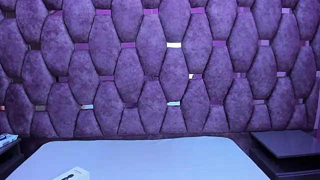 Snapshot of AlaSmith chatting on 10/05/25, 01:59 AlaSmith online show from 10/05/25, 01:59