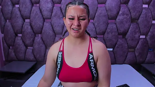 Snapshot of AlaSmith chatting on 11/09/25, 02:21 AlaSmith online show from 11/09/25, 02:21