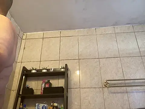 Snapshot of Miguel16i chatting on 12/09/24, 08:01 Miguel16i online show from 12/09/24, 08:01