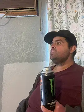 Snapshot of Miguel16i chatting on 02/12/25, 05:37 Miguel16i online show from 02/12/25, 05:37