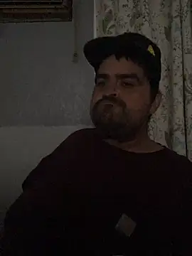 Snapshot of Miguel16i chatting on 03/09/25, 05:55 Miguel16i online show from 03/09/25, 05:55