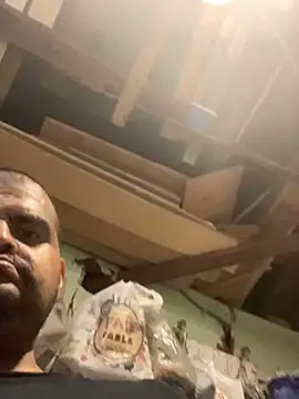 Snapshot of Miguel16i chatting on 09/11/25, 04:18 Miguel16i online show from 09/11/25, 04:18