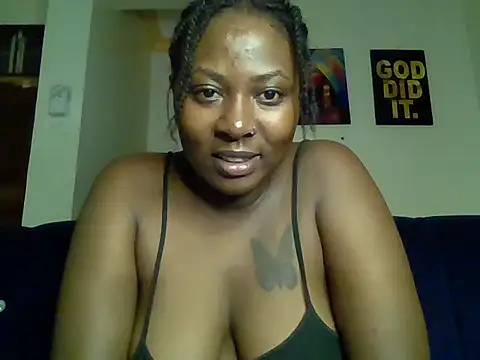 Snapshot of choco_dimples chatting on 02/06/26, 11:30 choco dimples online show from 02/06/26, 11:30