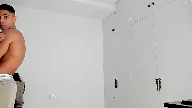 dan01  online show from 02/20/25, 08:28