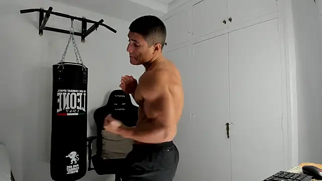 dan01  online show from 12/16/25, 08:14