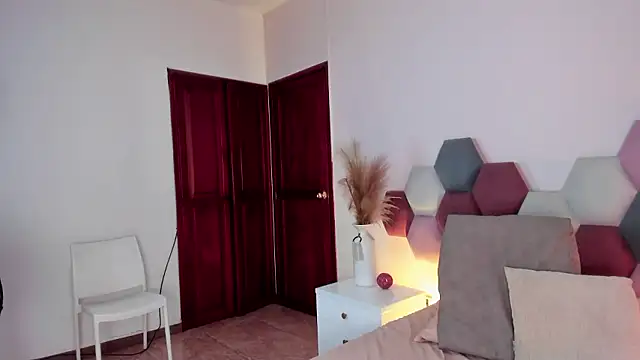 SiennaVidaal online show from 12/07/24, 07:43