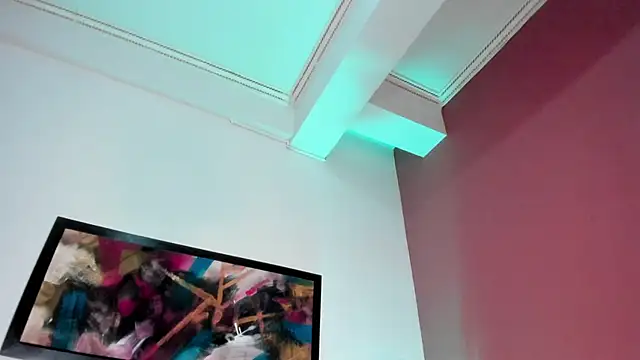 SiennaVidaal online show from 12/28/24, 06:08