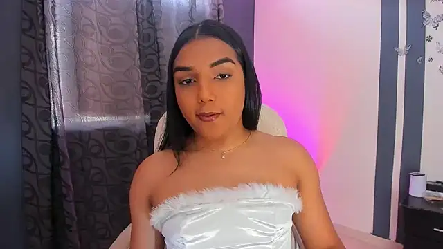 CandyLatinHott online show from 12/23/24, 05:00