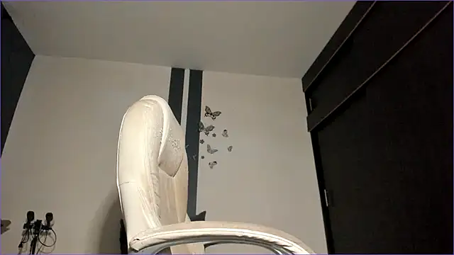 CandyLatinHott online show from 10/10/25, 09:58