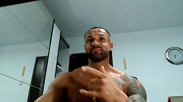 Magnificmuscles89 online show from 11/13/25, 04:50