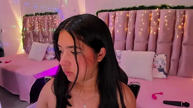 NikyBrookss online show from 12/16/25, 02:00