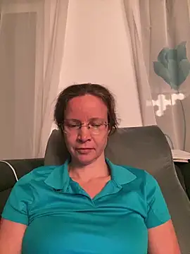 AnnikaRose online show from 01/06/26, 06:50