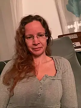 AnnikaRose online show from 01/16/26, 06:50