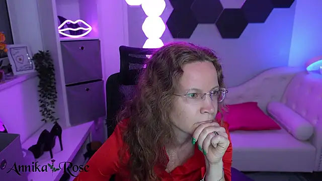 AnnikaRose online show from 03/26/26, 01:06