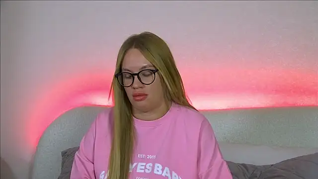 MariaNeumann online show from 01/25/25, 06:35