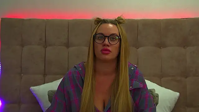 MariaNeumann online show from 01/29/25, 12:13