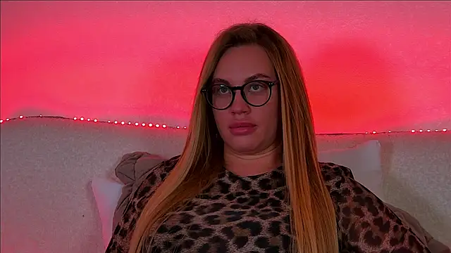 MariaNeumann online show from 02/11/25, 12:37