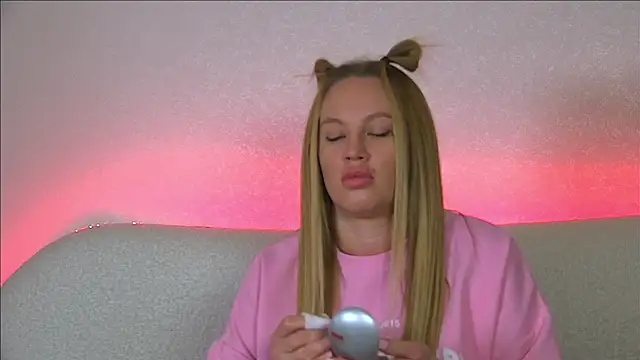 MariaNeumann online show from 02/26/25, 04:24