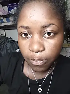 Snapshot of sweet_vine chatting on 06/22/26, 02:57 sweet vine online show from 06/22/26, 02:57