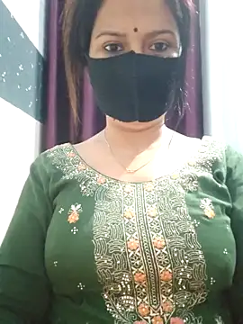 Aishwaryaa 69 online show from 03/04/25, 03:22