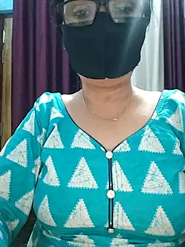 Aishwaryaa 69 online show from 10/04/25, 03:54