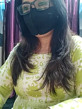 Aishwaryaa 69 online show from 12/15/25, 07:34